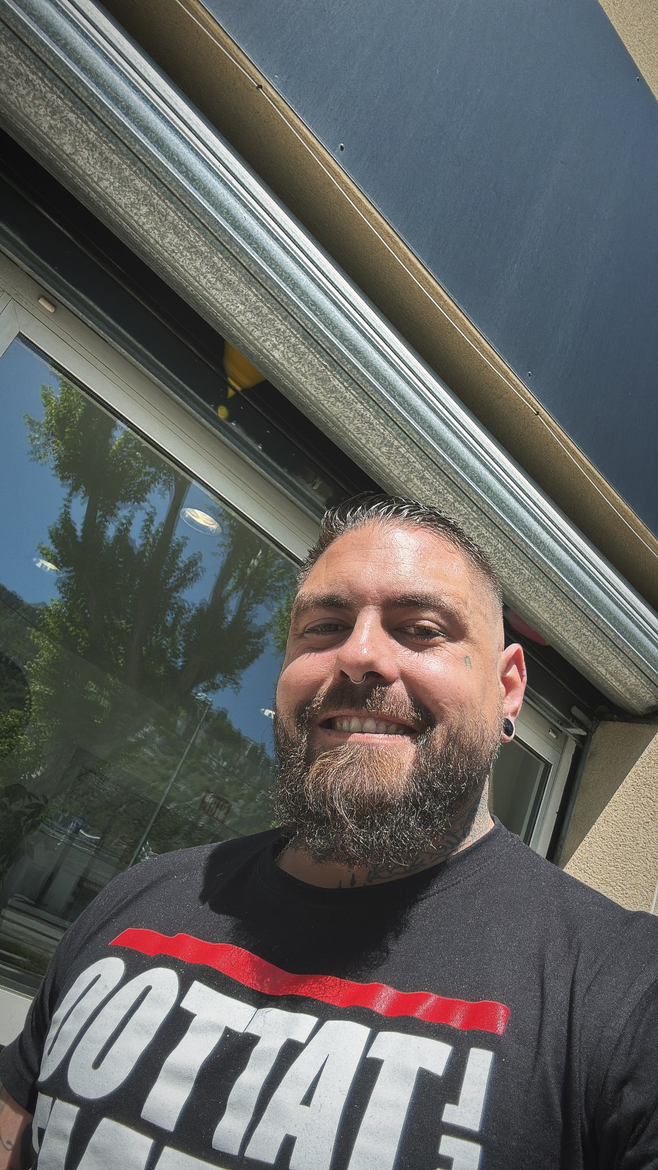Profil de Charafdine, 36 ans, Trans Sex Suisse à Bottighofen