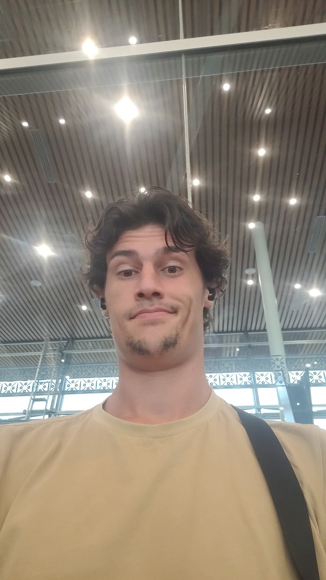Profil de Yvon-marie, 22 ans, Trans Sex Suisse à Coldrerio