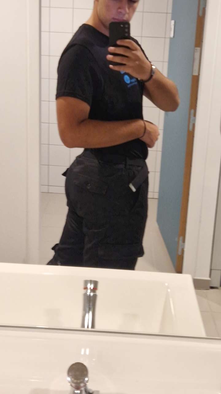 Profil de Floris, 18 ans, Trans Sex Suisse à Chapelle-sur-Moudon