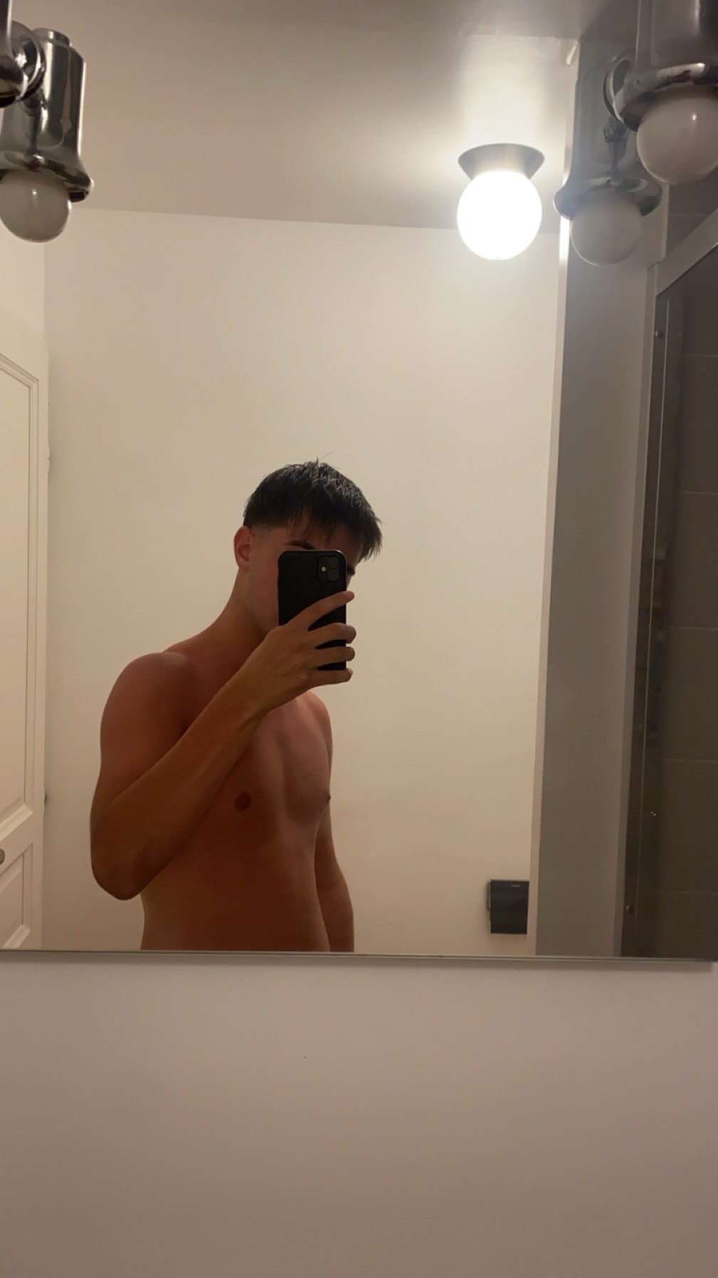 Profil de Edhy, 19 ans, Trans Sex Suisse à Posat